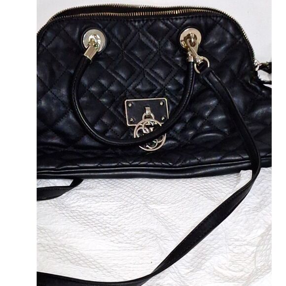 A Guess Vegan Leather Quilted Handbag Satchel Crossbody Black Trendy READ - Picture 1 of 11